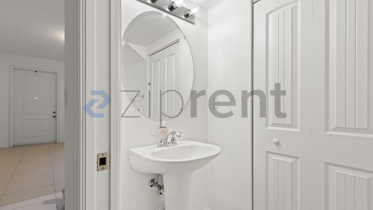21429 Nw 13th Ave - Photo 7 of 23