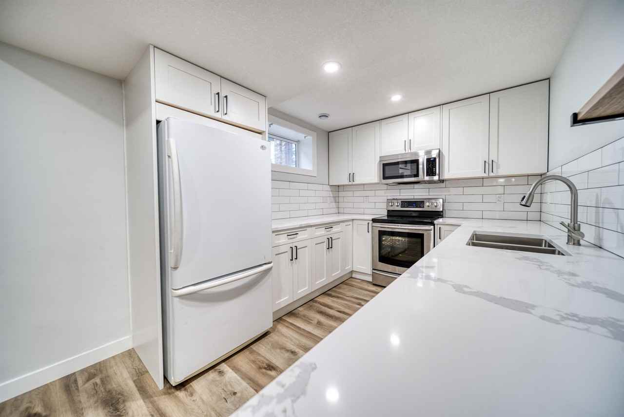 5808 Dalridge Hill NW, Calgary - Photo 3 of 15