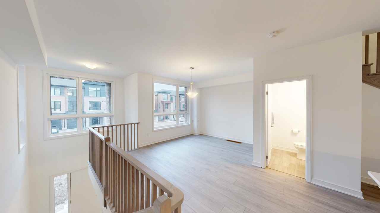 126 Blue Forest Cres - Photo 5 of 50