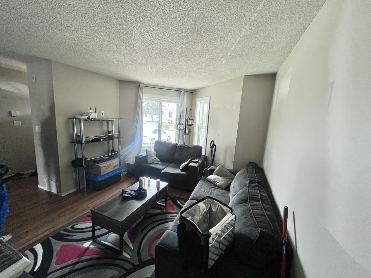 1033 Youville Drive West Nw - Photo 2 of 25