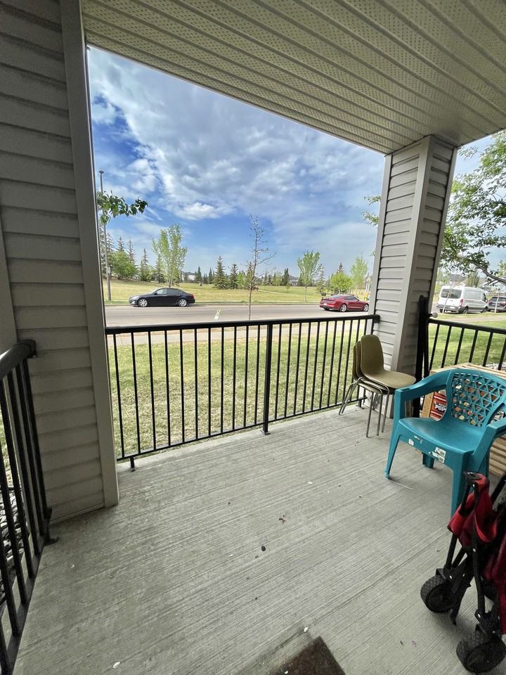 7327 South Terwillegar Dr Nw - Photo 4 of 17