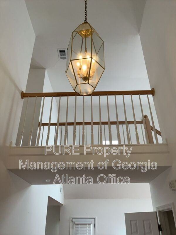 909 Michael Lee Way - Photo 4 of 24