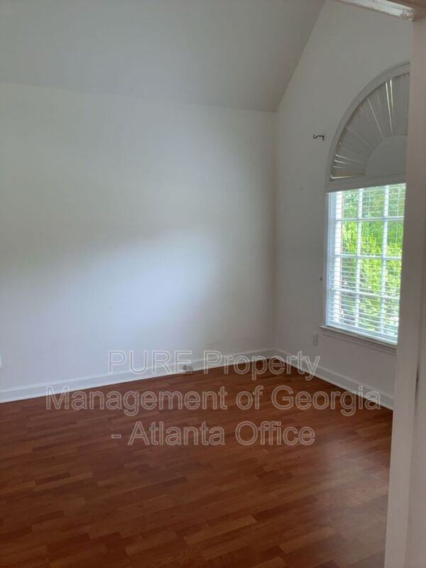 909 Michael Lee Way - Photo 5 of 24