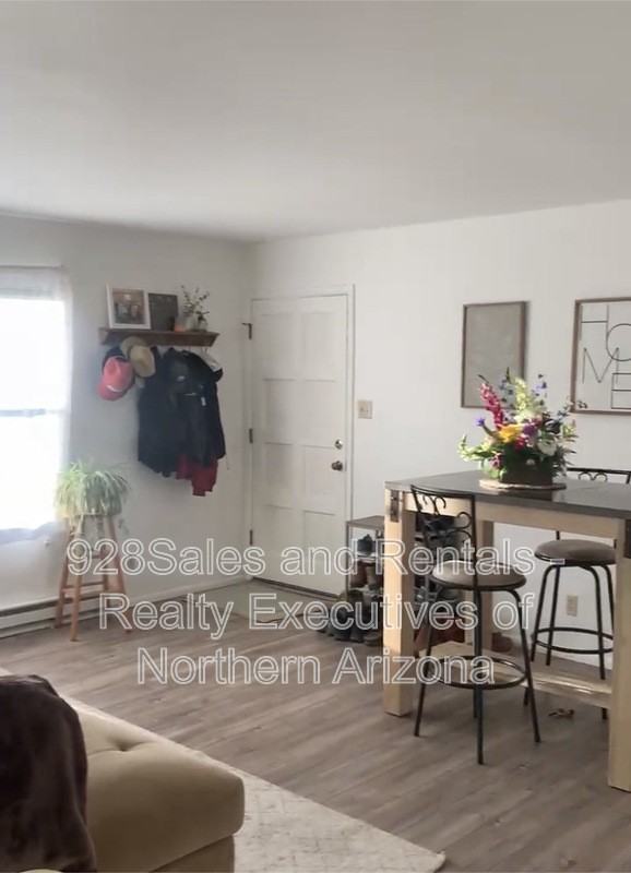 1471 N San Francisco St #7 - Photo 6 of 8