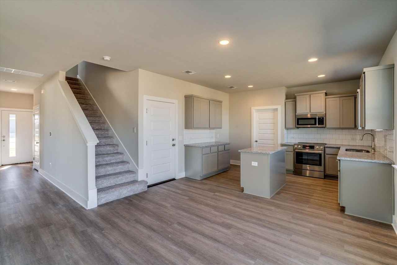 9821 Eloquence Drive - Photo 3 of 11
