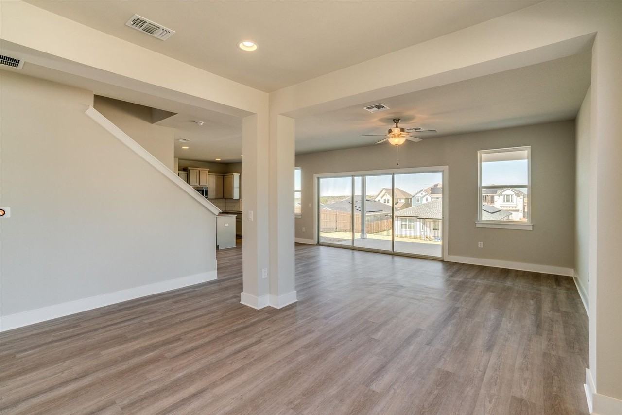 9821 Eloquence Drive - Photo 4 of 11