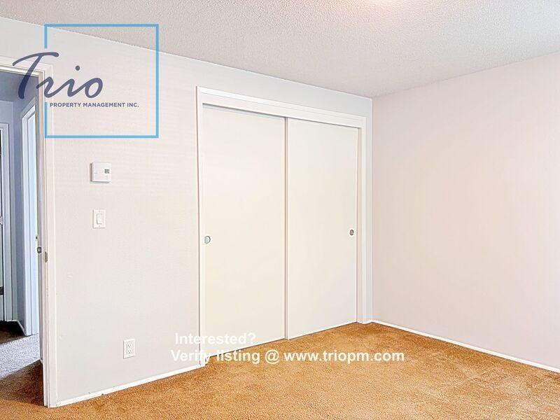 3585 Arrowhead St - Photo 6 of 13