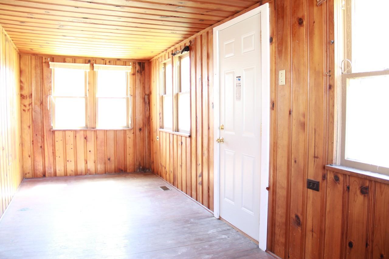 709 N Washington St - Photo 3 of 11