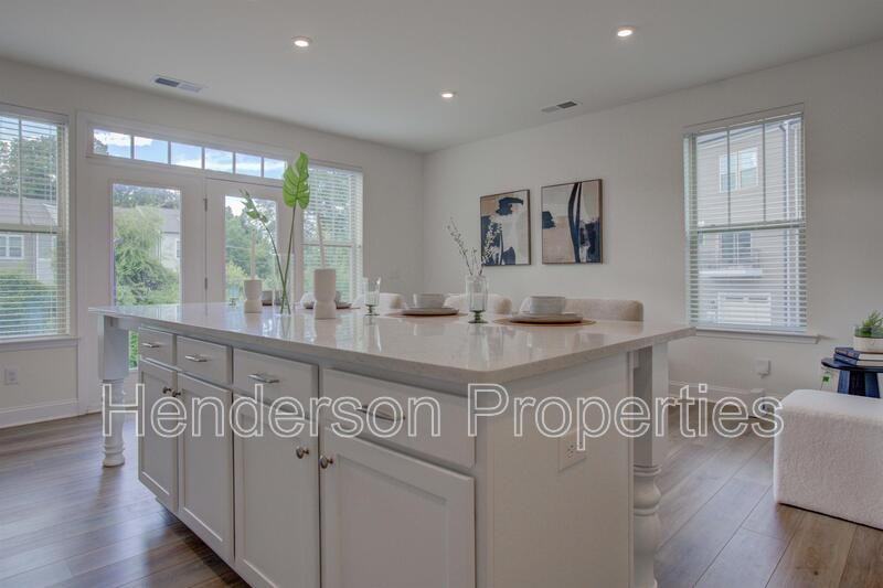 112 Judson Ave - Photo 3 of 11