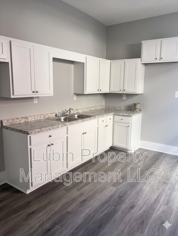 319 Lema Pl - Photo 2 of 5