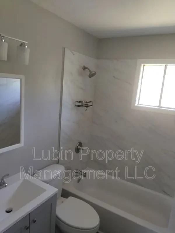 2202 Cassie Ave - Photo 7 of 8