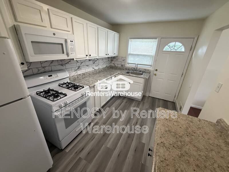 5705 Fieldview Ct - Photo 4 of 20