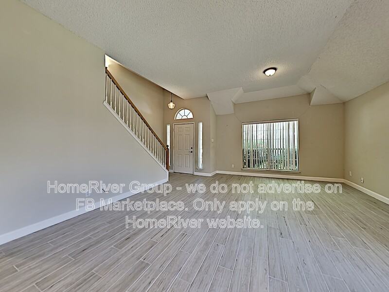 2115 Camelot Dr - Photo 2 of 18
