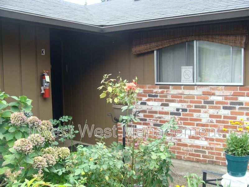 3408 Estreet #J - Photo 2 of 12