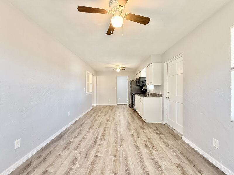 4091 58th Ave N - Photo 7 of 40