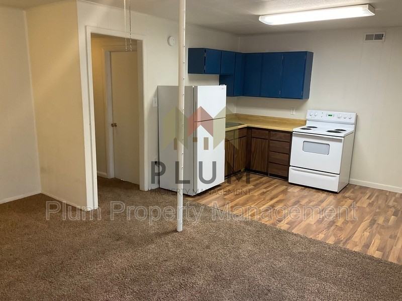 3915 Highwayeast #7 - Photo 2 of 9