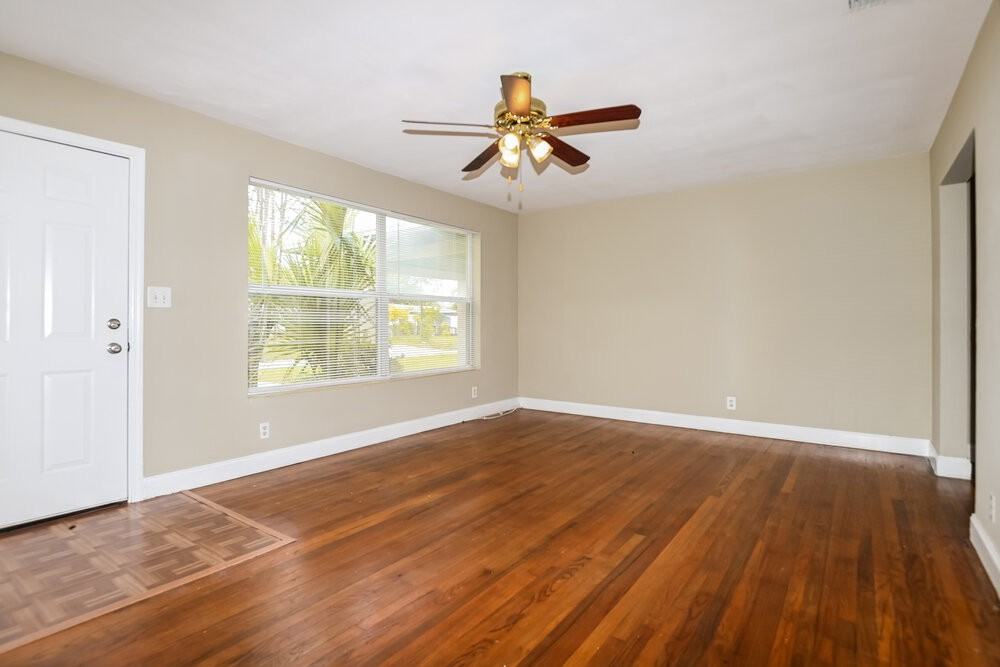 2615 Ligustrum Rd - Photo 6 of 25