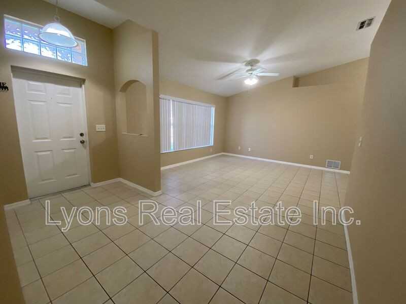 2251 Sw 4th St - Photo 2 of 24