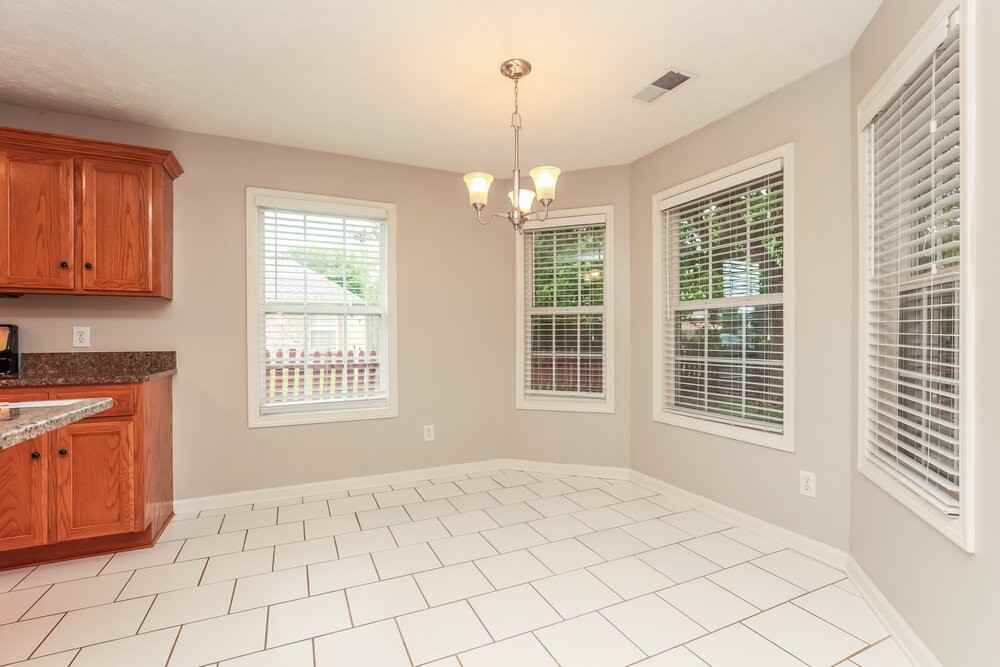 7004 Bridgewater Dr - Photo 6 of 20