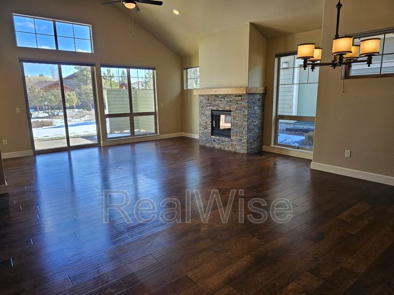 11136 Desert Sky Loop - Photo 3 of 29