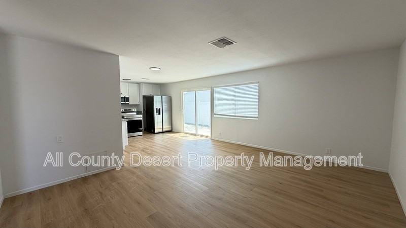 78601 Avenue #B - Photo 4 of 18