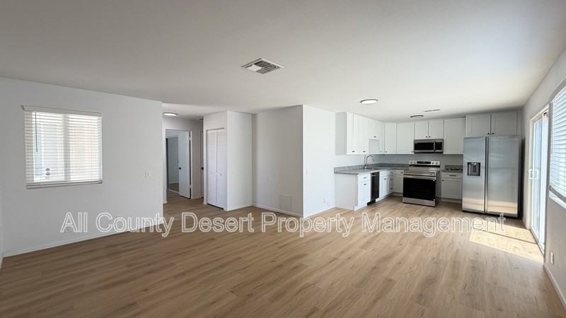 78601 Avenue #B - Photo 5 of 18