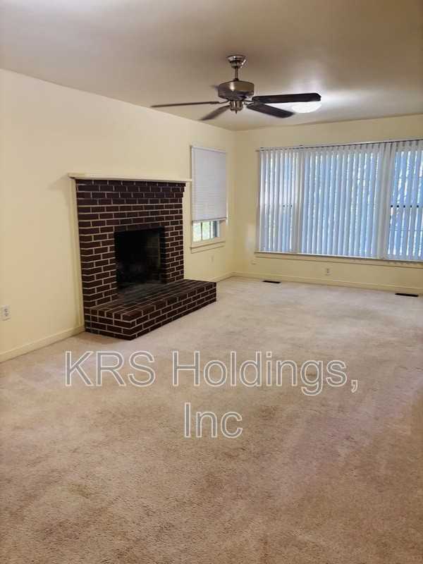 12703 Mill Forest Ct - Photo 4 of 28