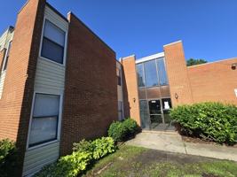 featured image of 3012 Chamberlayne Ave #105