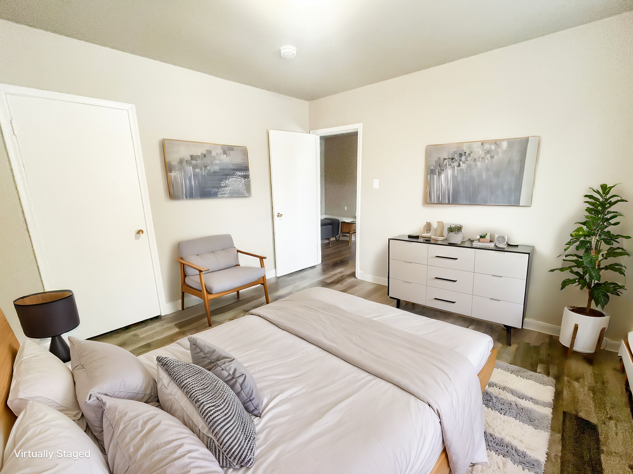 Smith Apartments - Photo 4 of 23