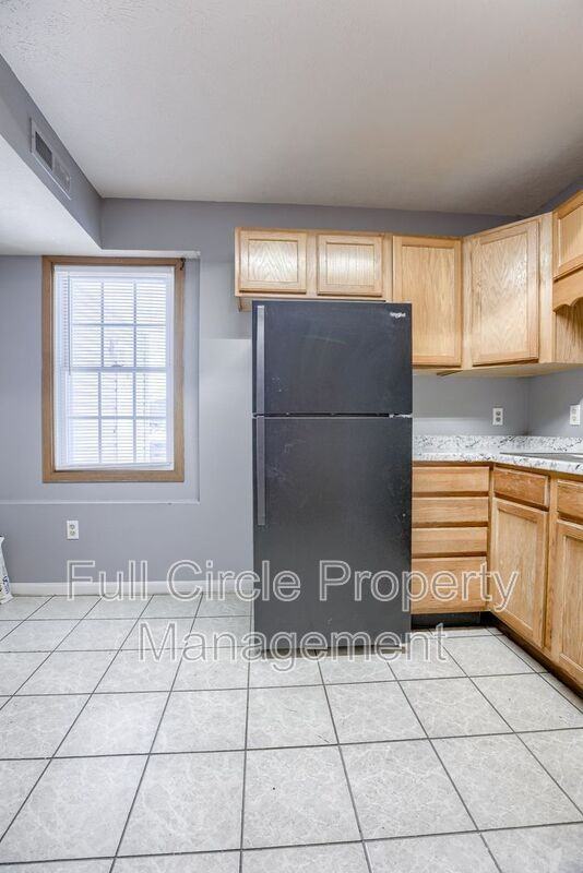 2710 N 1st St #2 - Photo 4 of 24