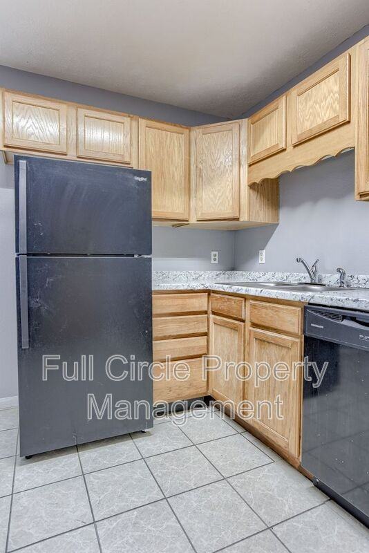 2710 N 1st St #2 - Photo 5 of 24