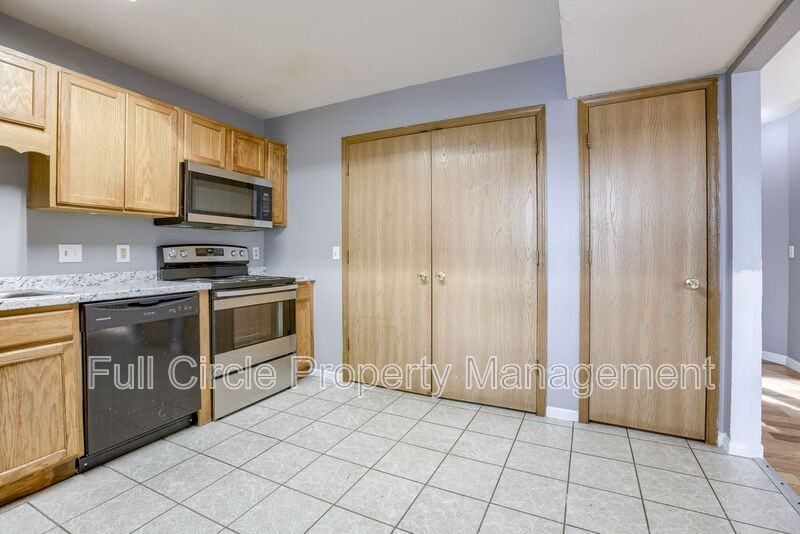 2710 N 1st St #2 - Photo 7 of 24