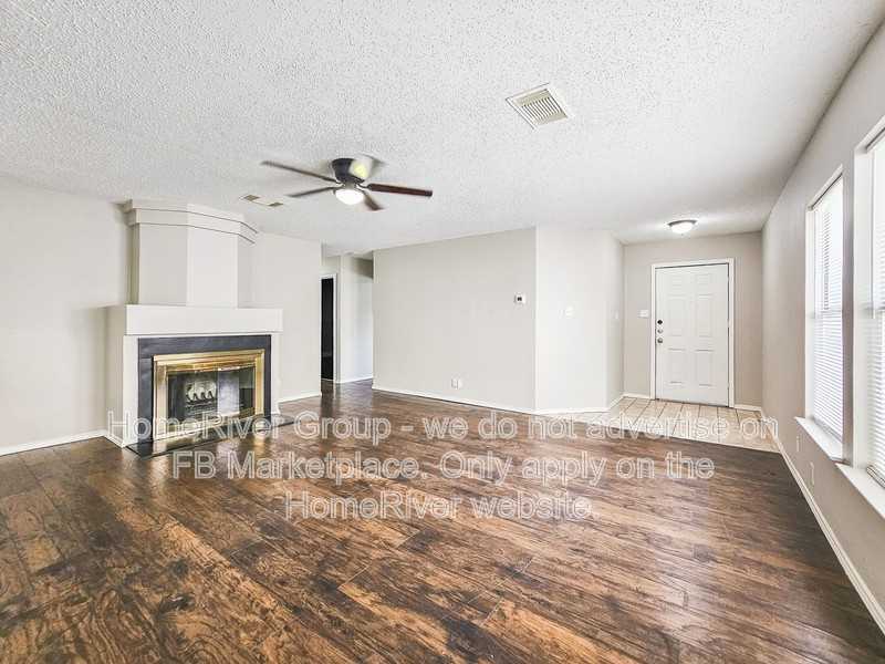10455 Alpine Vlg - Photo 2 of 25