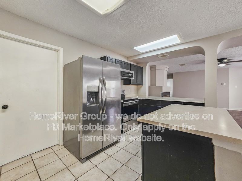 10455 Alpine Vlg - Photo 6 of 25