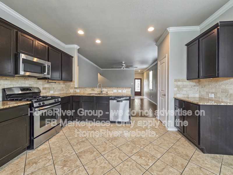 12320 Walden Wood Dr - Photo 5 of 24