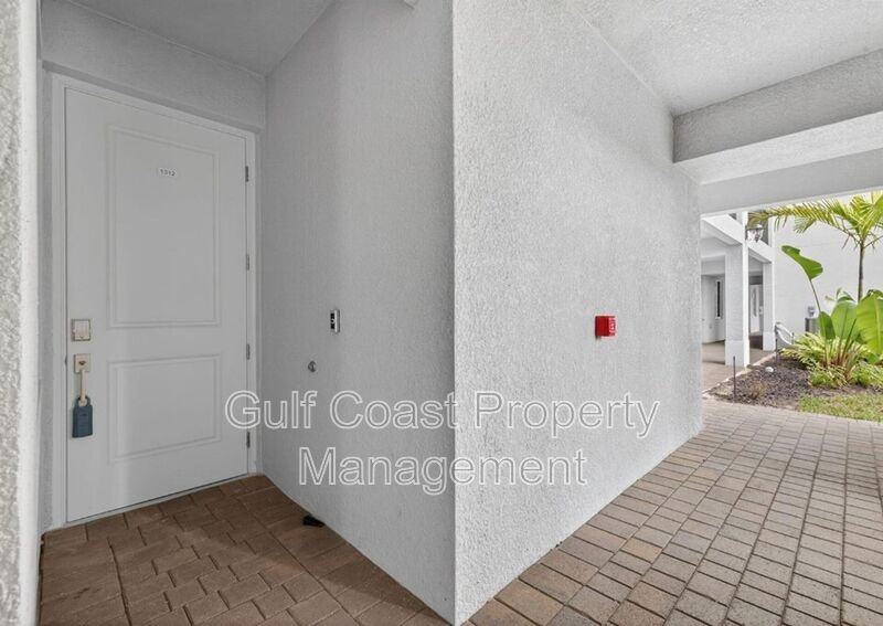 14201 Heritage Landing Blvd #1312 - Photo 4 of 31