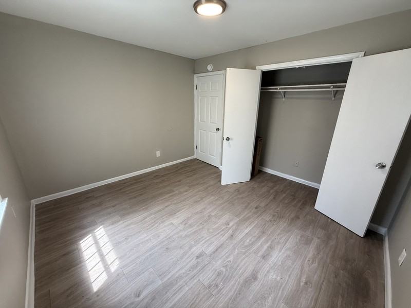 1351 Austin St - Photo 5 of 13