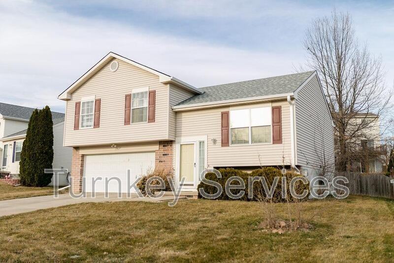 13517 S 32nd St - Photo 2 of 13