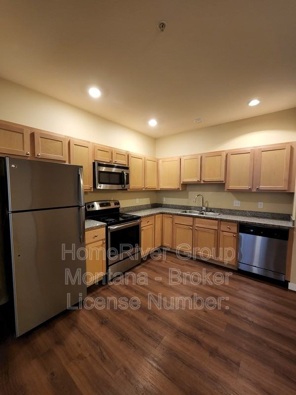 1500 S 14th St W #216 - Photo 5 of 27