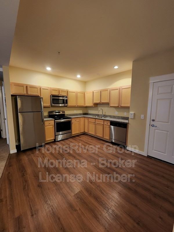 1500 S 14th St W #216 - Photo 6 of 27