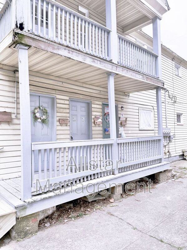 6714 Worley Ave - Photo 5 of 32