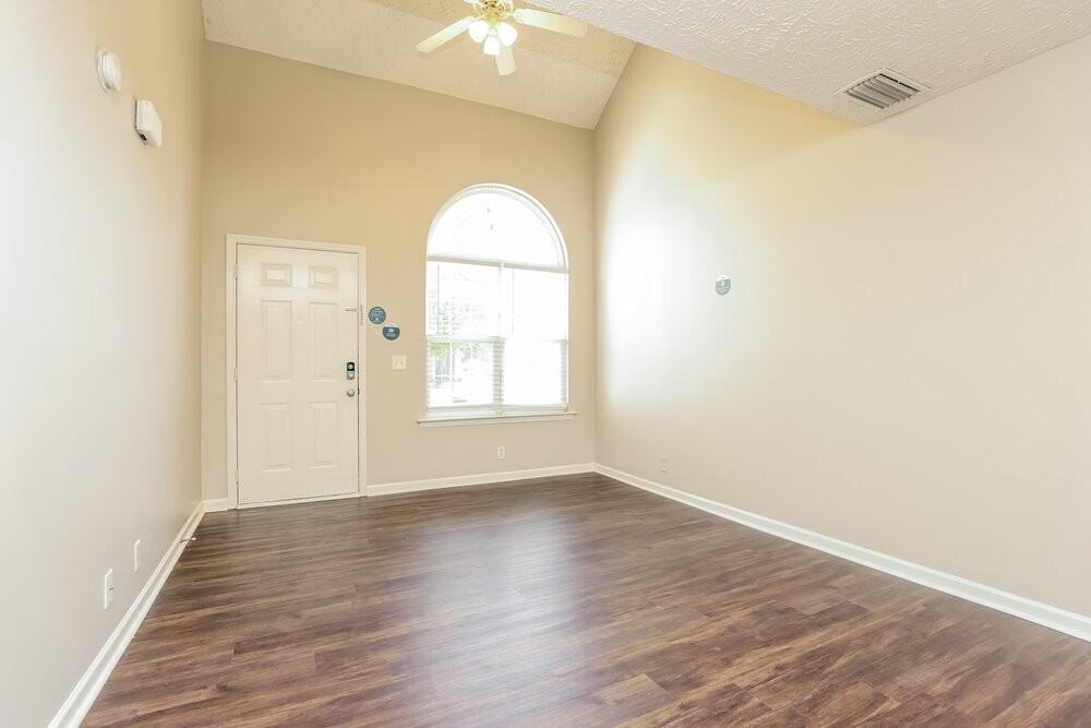 4829 Nina Marie Ave - Photo 4 of 17