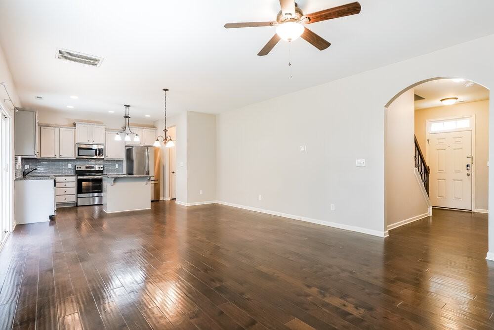 244 E Webber Ln - Photo 6 of 17