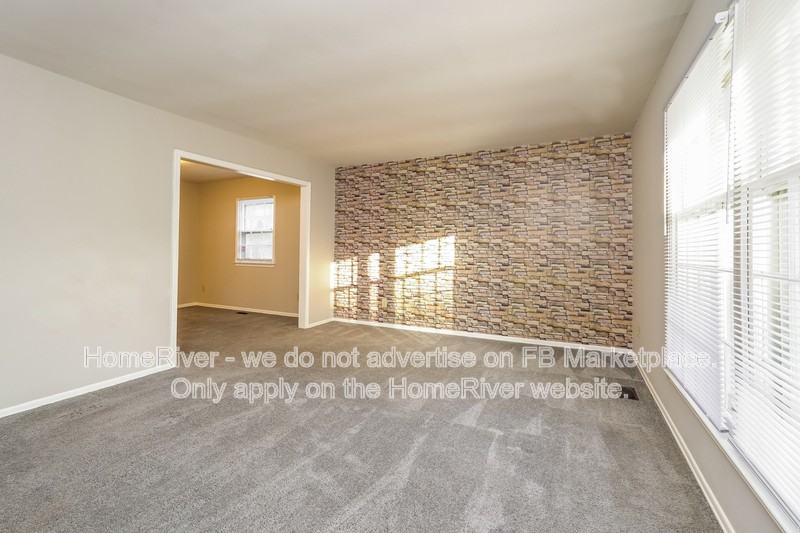 5403 Amberhill Dr - Photo 3 of 20