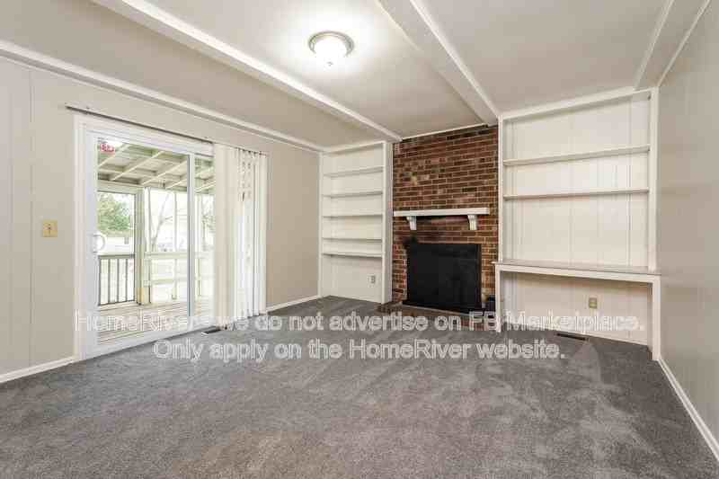 5403 Amberhill Dr - Photo 4 of 20