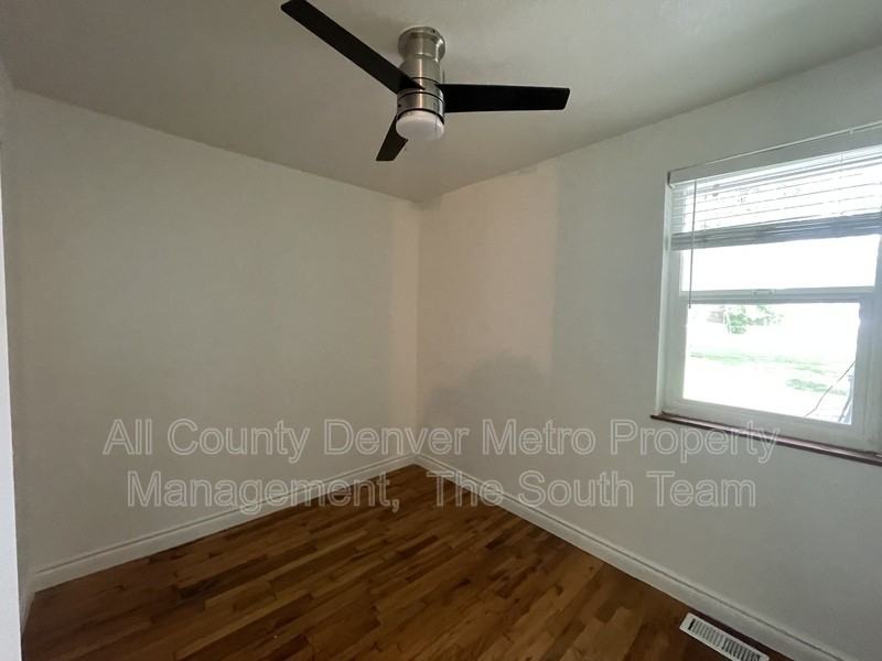 1400 Galena St - Photo 5 of 10