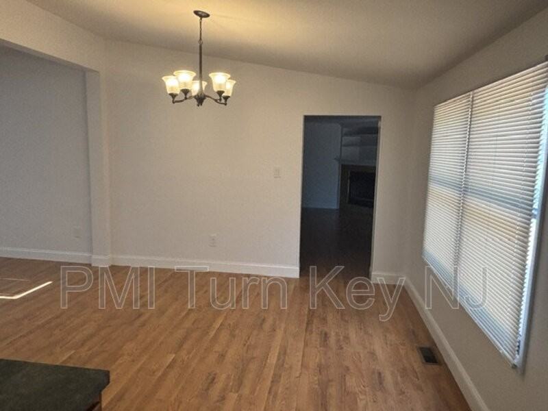 103 Leanne Dr - Photo 6 of 31