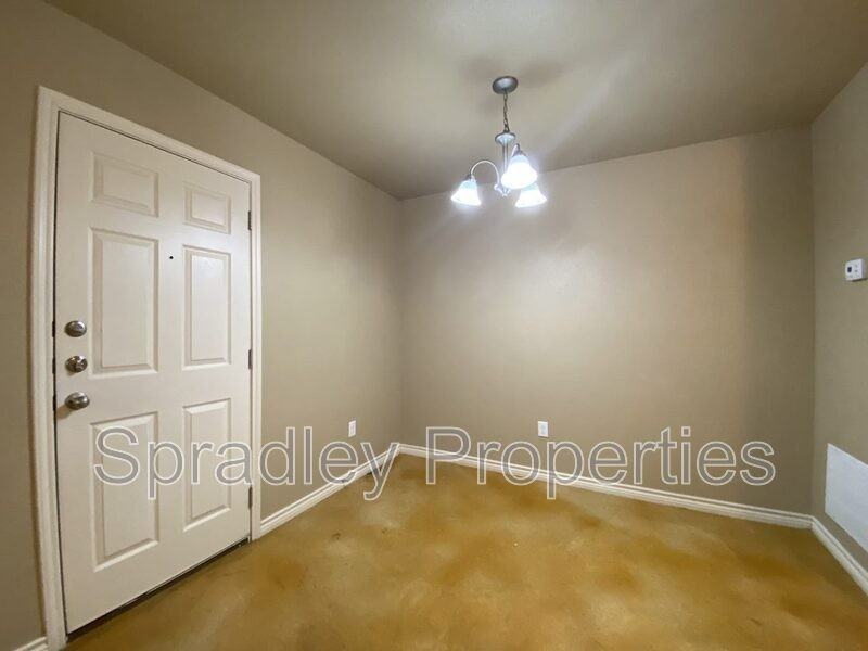 1572 Brady Way - Photo 4 of 11