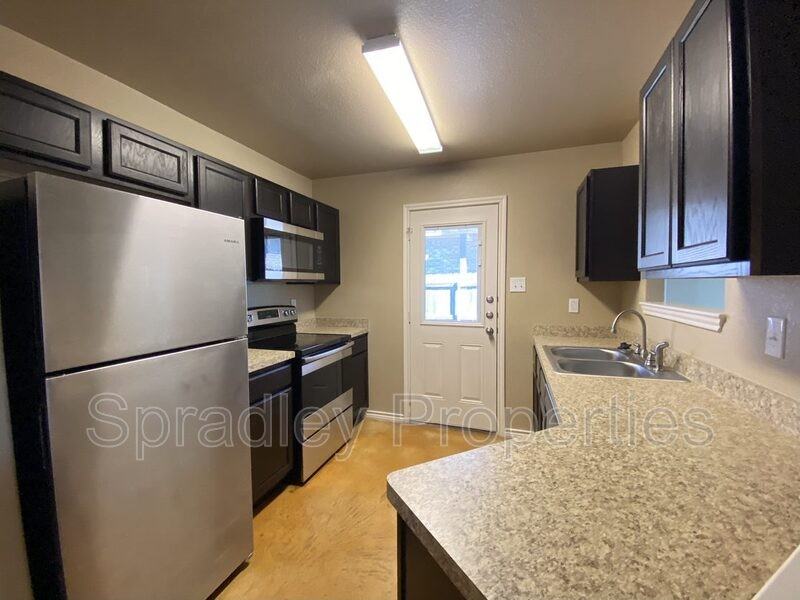 1572 Brady Way - Photo 5 of 11