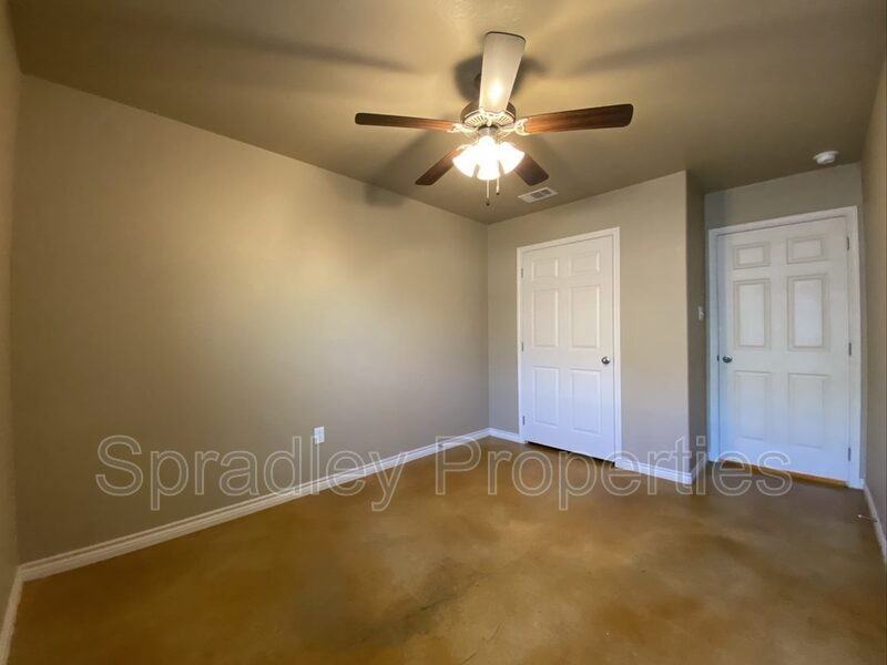 1572 Brady Way - Photo 6 of 11
